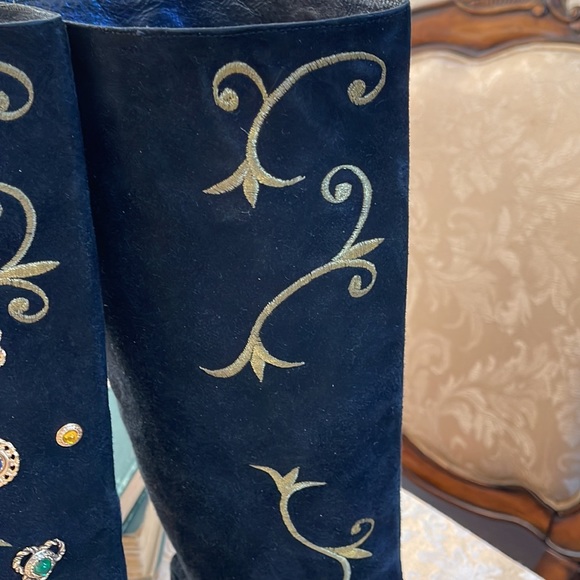 Zalo beaded & embroidered black suede tall boots - Picture 3 of 13